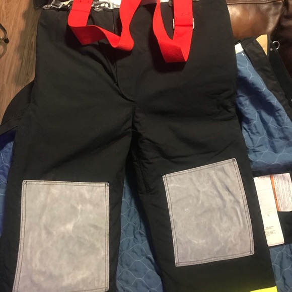 XXL Express firefighters jacket and pants. - Picture 2 of 5